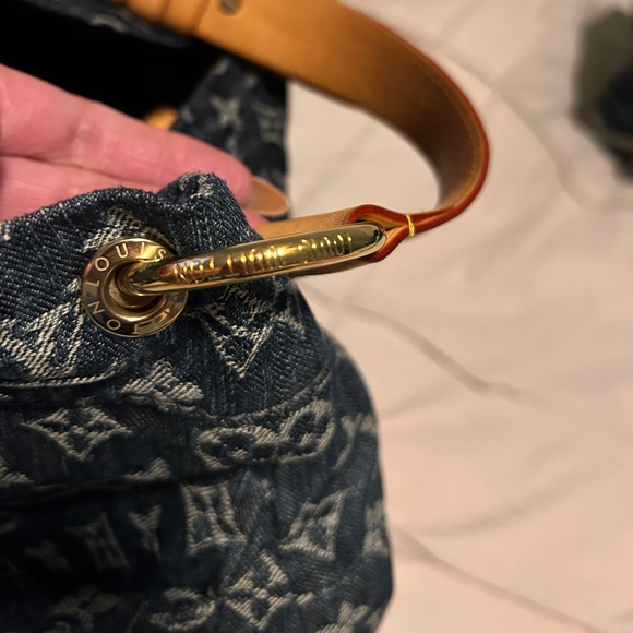 Louis Vuitton Blue Denim Daily GM - Picture 7 of 17